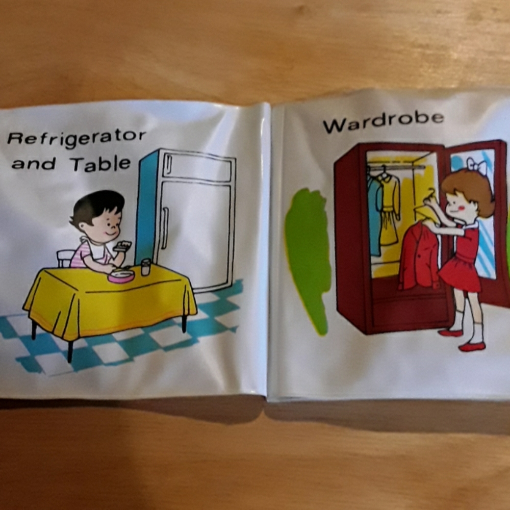 IN MY HOUSE  , VINYL STORYBOOK.  1982. - Picture 2 of 7